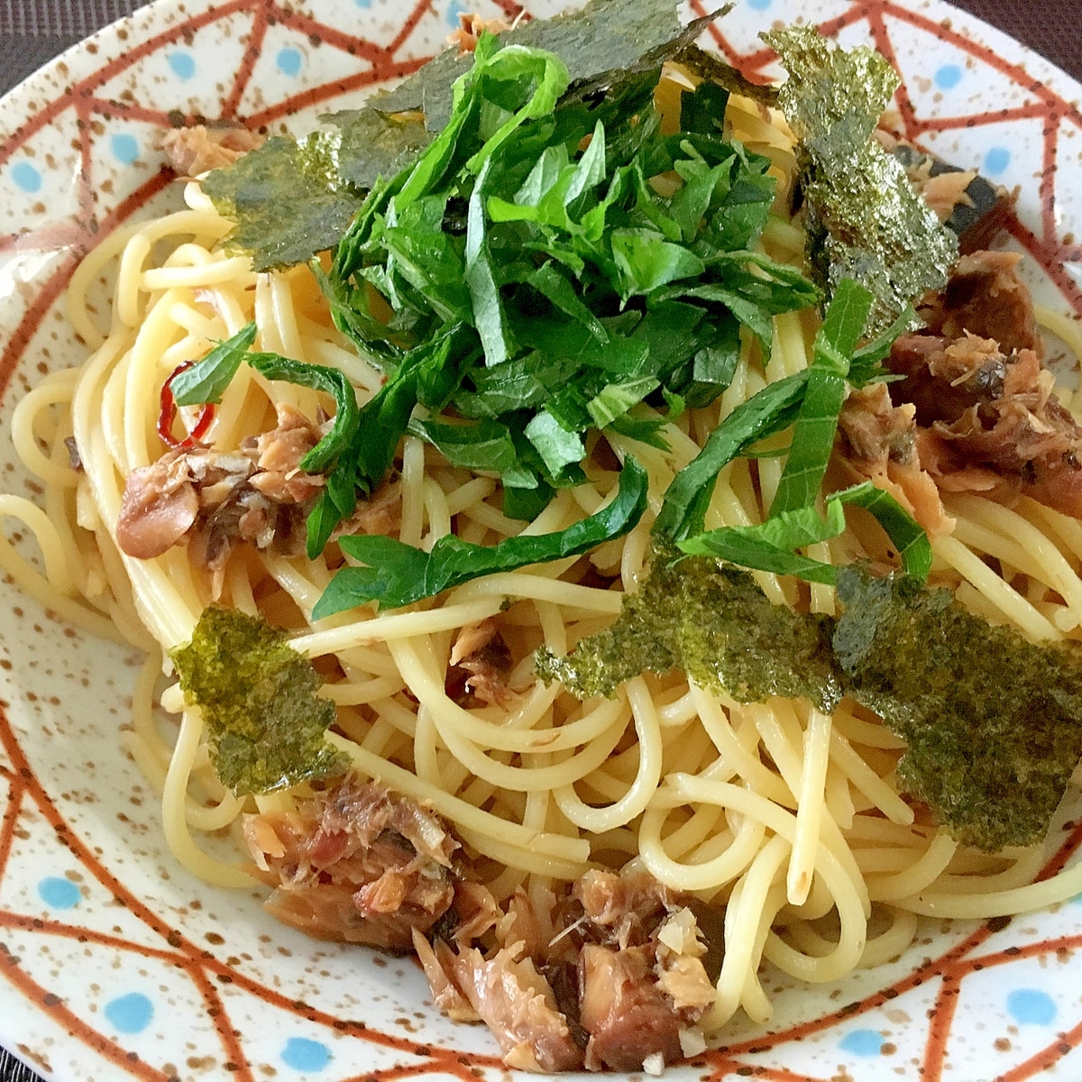 鯖缶と大葉の和風ペペロンチーノパスタ レシピ 作り方 By Balletmom 楽天レシピ 鯖缶と大葉の和風ペペロンチーノパスタ レシピ 作り方 By Balletmom 楽天レシピ